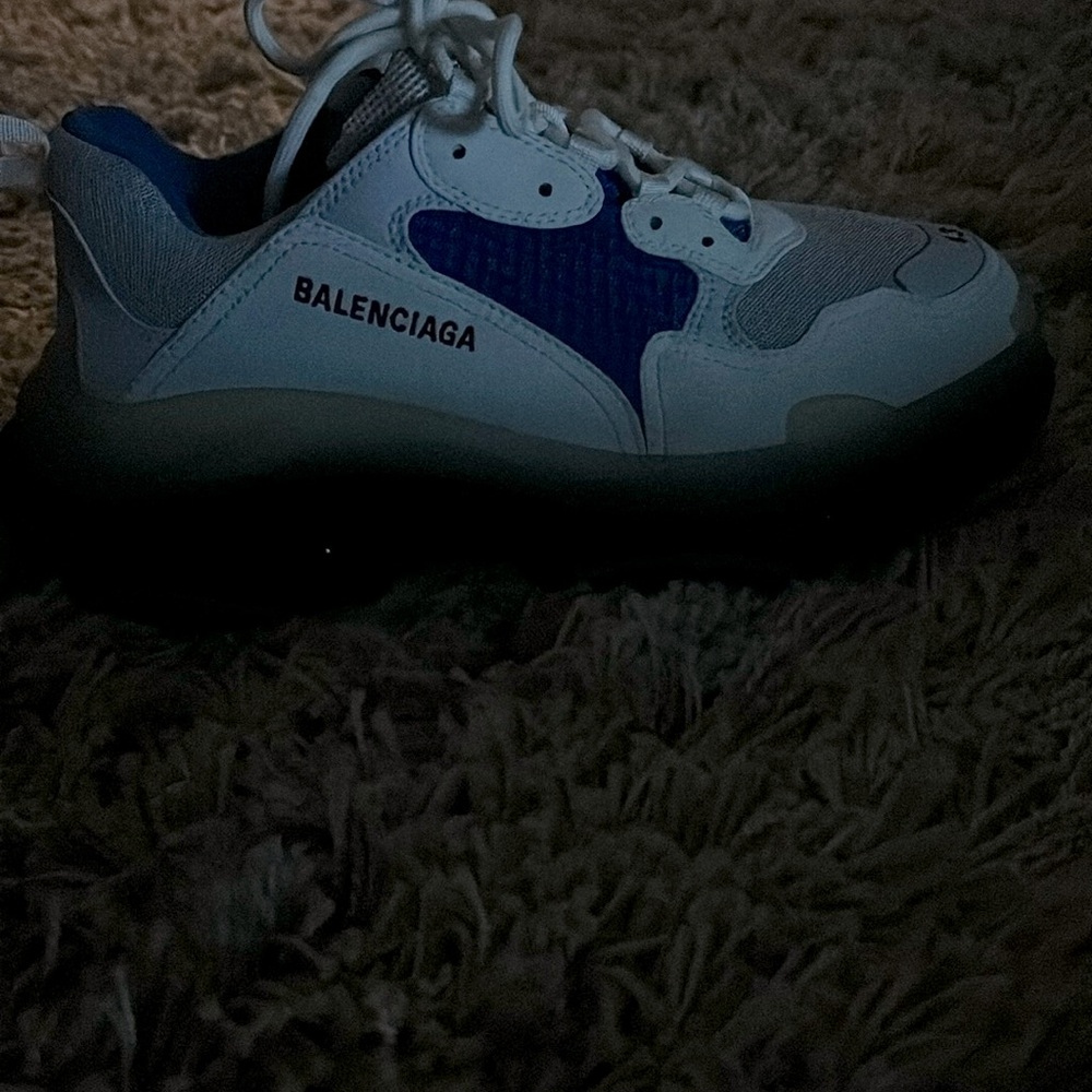 White Balenciagas cheap